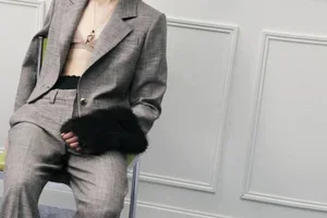 Back-to-Work Wardrobe | An Elegant Return