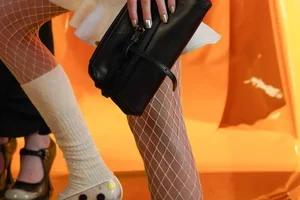 Moschino Tie Me clutch