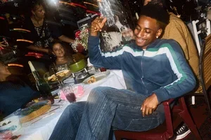 Erobere mit Converse Sportschuhen die Straße 🏃🏽