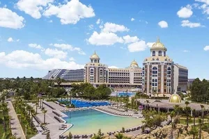 💸 Bis zu 1.000 € (930 CHF) sparen – Top-Hotels für deine Ferien