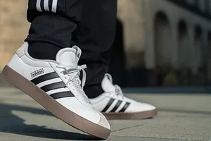 🔥 Bis zu -50% Rabatt plus zusätzlich 10% Rabatt✨ auf die Marken adidas, Geox, Pepe jeans, Clarks, Polo Ralph Lauren, Roxy, So Size, Tann's und Lauren Ralph Lauren. Flash Sale mit kostenloser Lieferung!