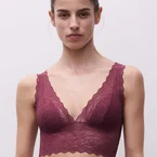 Chantelle Easyfeel Floral Touch wireless bra, red